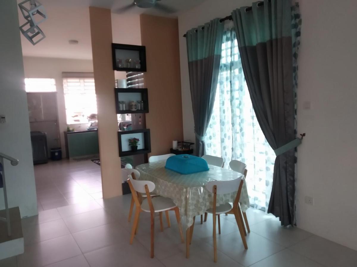 Fathullah'S Homestay 알로르세타르 외부 사진