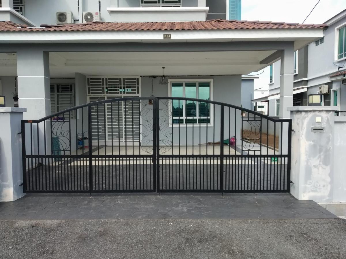 Fathullah'S Homestay 알로르세타르 외부 사진